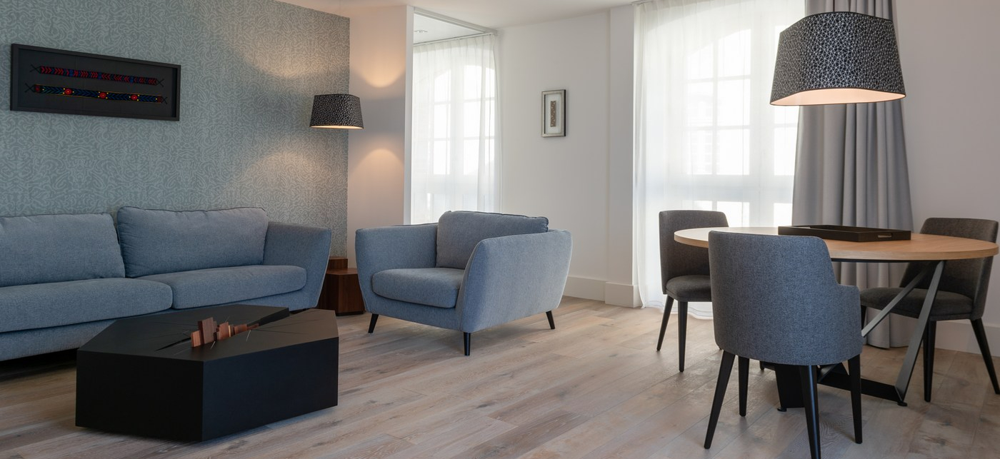Suite 2 salon seh.jpg
